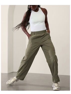 Athleta Pants Womens Cascade Cargo Poplin Cinch Ankle Moss Green
